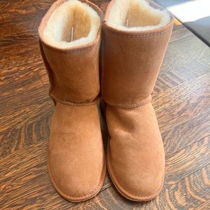 Sheepskin boots- never worn